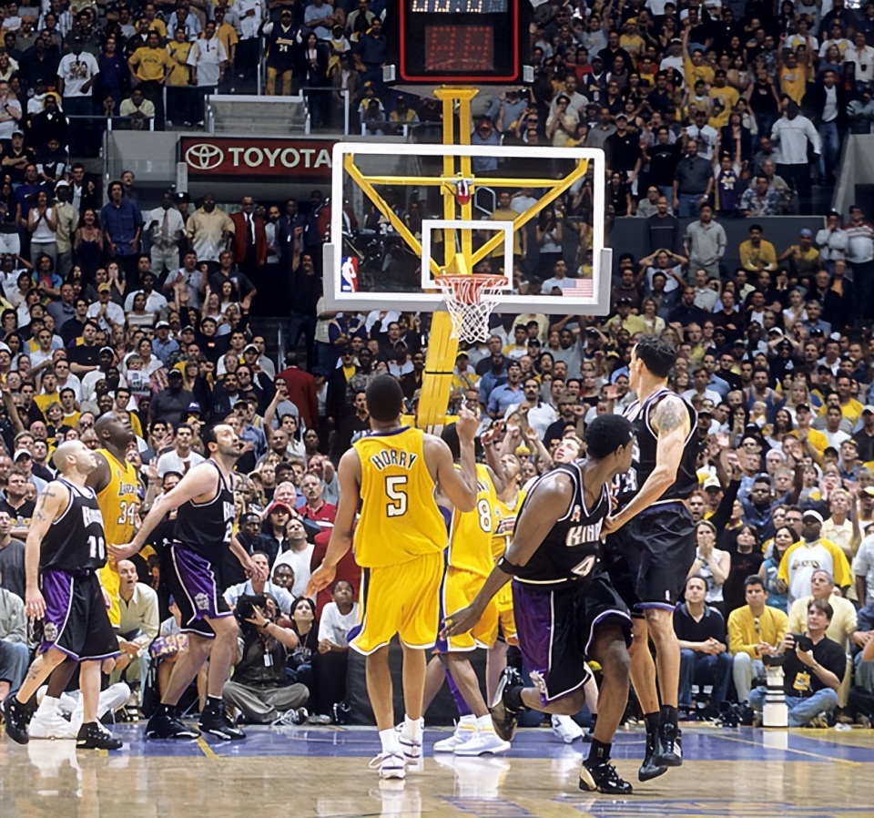 开云体育官网-关于风云突变！莱比锡关键时刻复出首秀，NBA季后赛版图或变，震撼外界，身体对抗强度拉满的信息